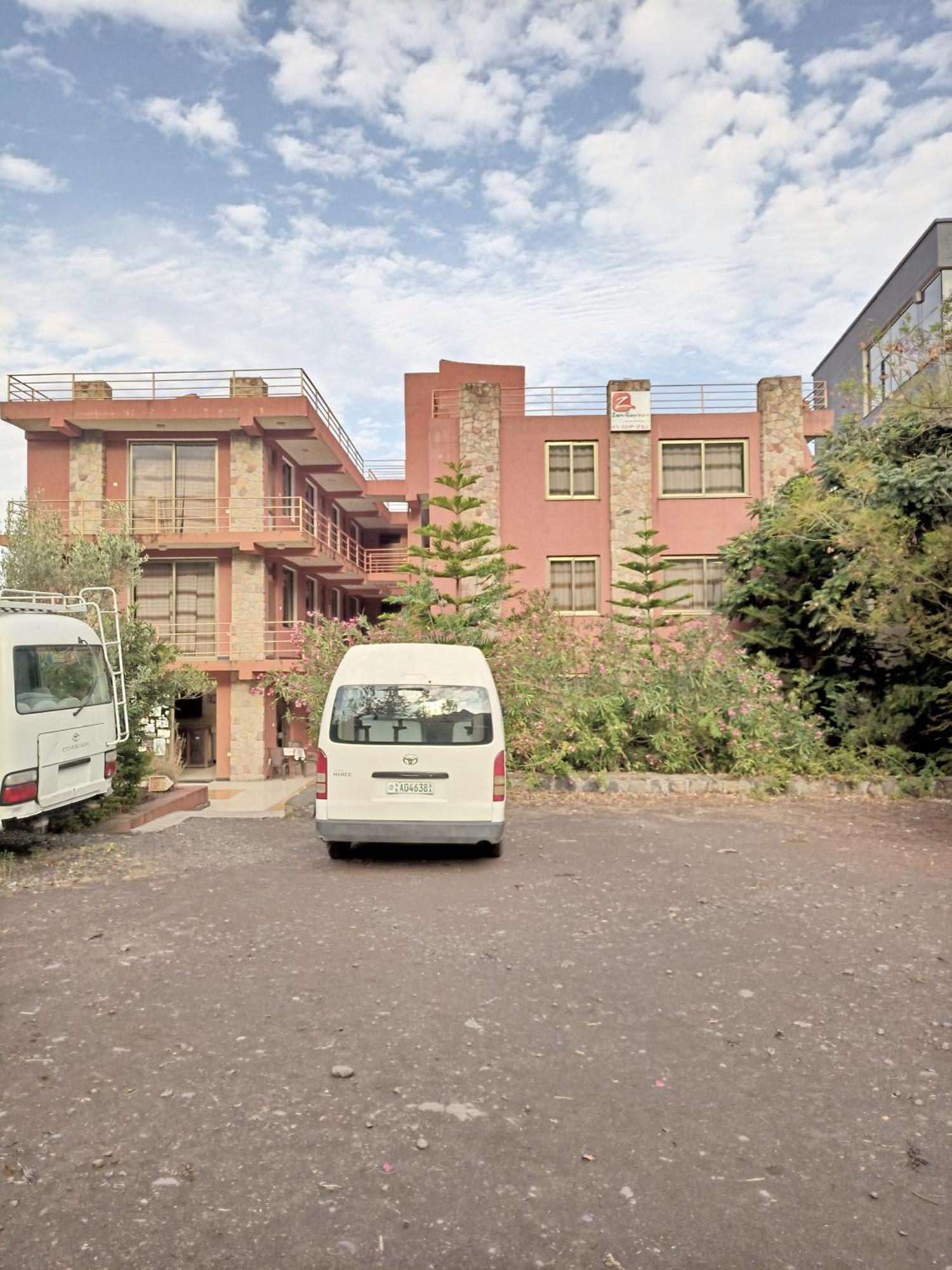 Zan-Seyoum Hotel - Lalībela Exteriör bild