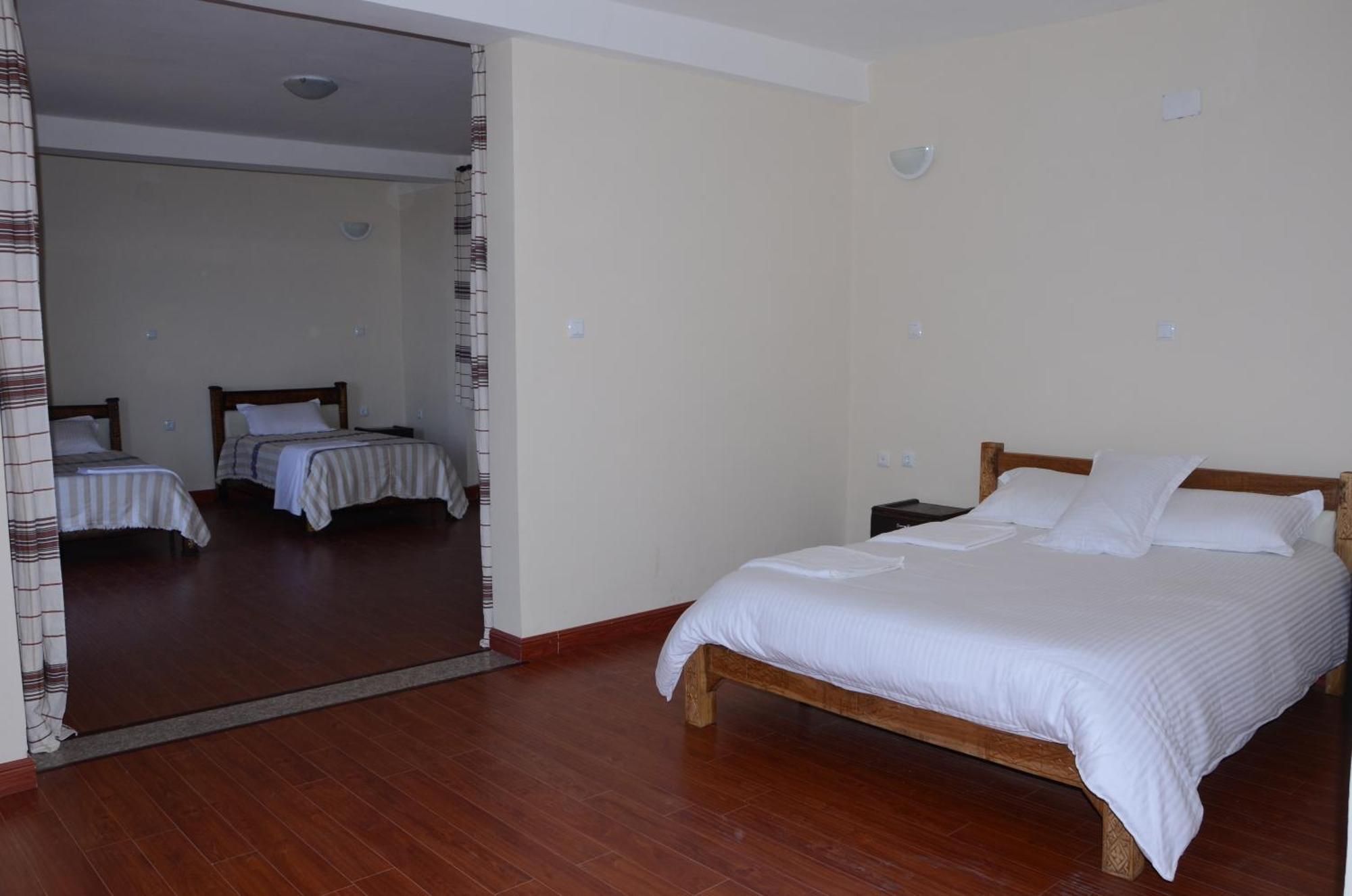Zan-Seyoum Hotel - Lalībela Exteriör bild