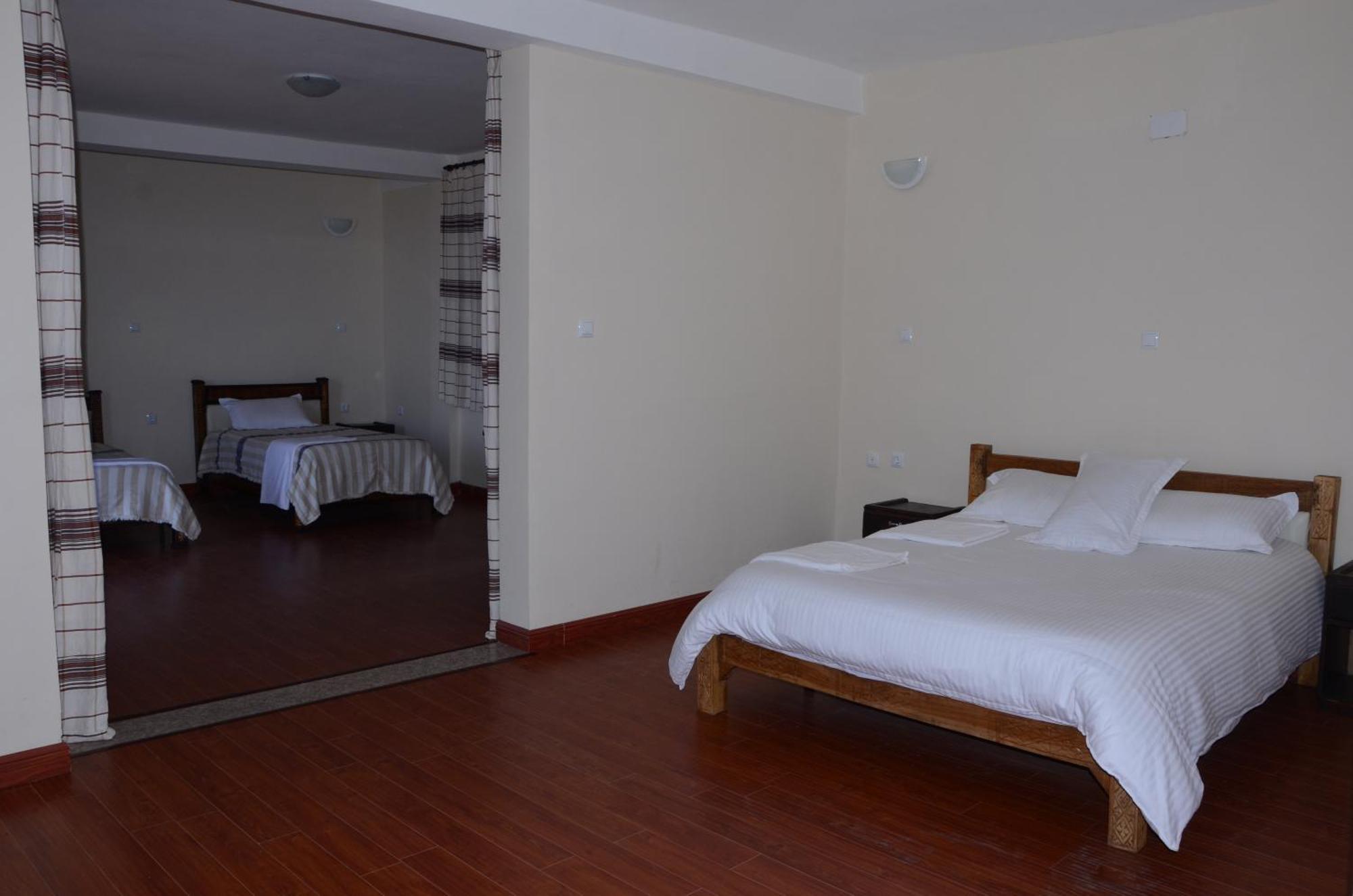 Zan-Seyoum Hotel - Lalībela Exteriör bild